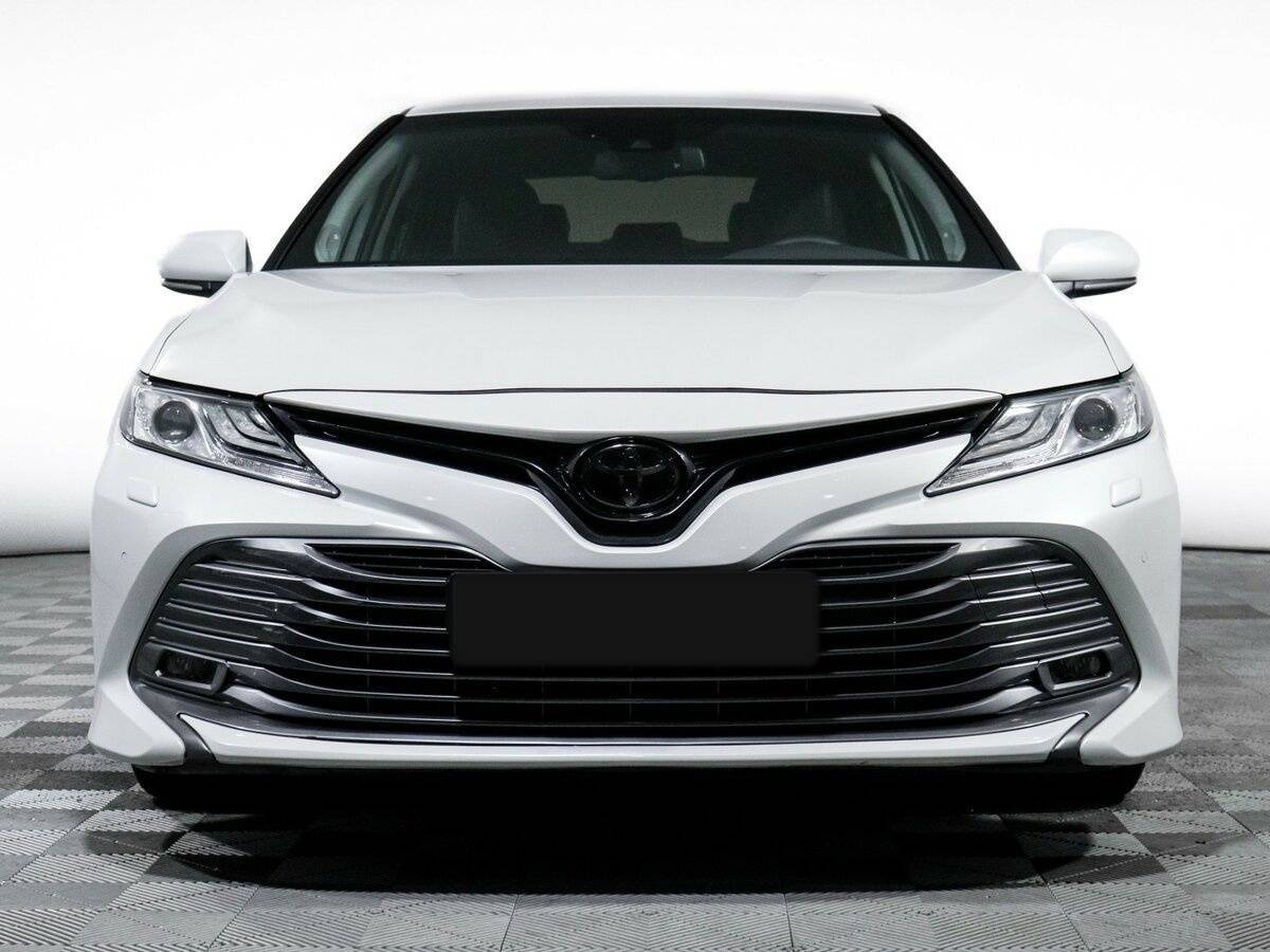 Toyota Camry б/у, 2019, Автоматическая. Фото: #1