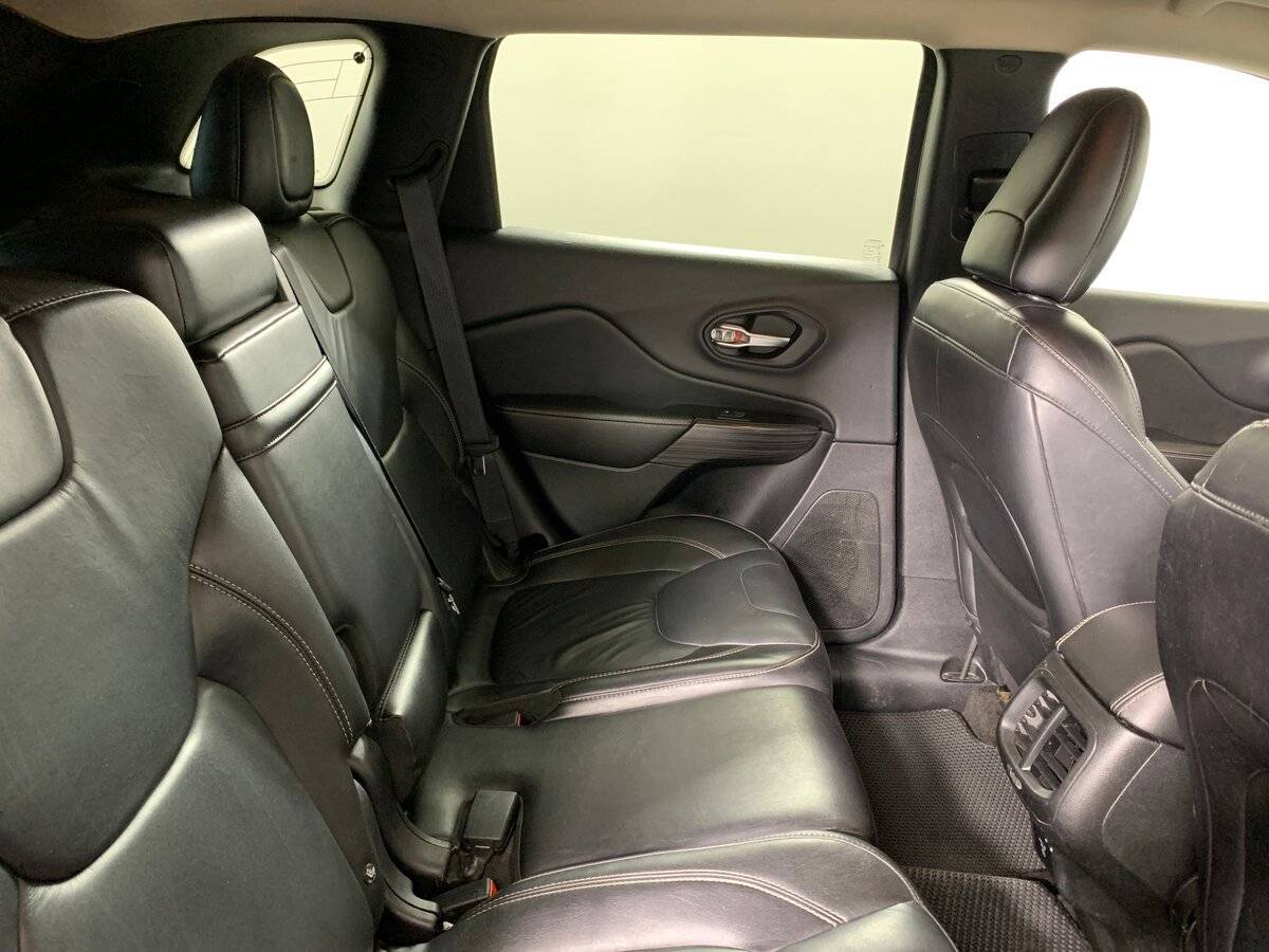 Jeep Cherokee б/у, 2014, Автоматическая. Фото: #16