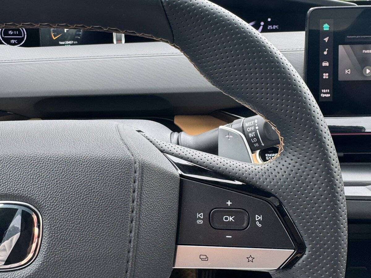 Changan UNI-V б/у, 2023, Роботизированная. Фото: #9