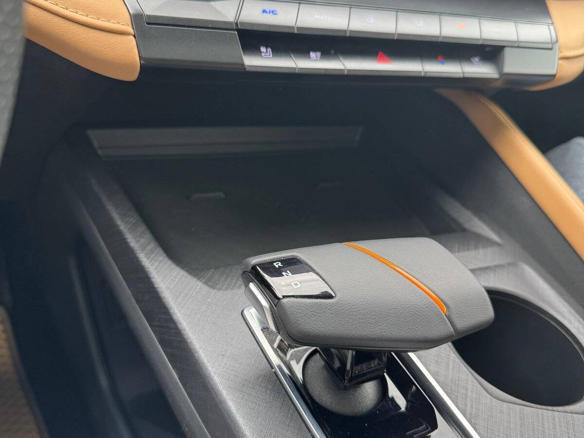 Changan UNI-V б/у, 2023, Роботизированная. Фото: #10