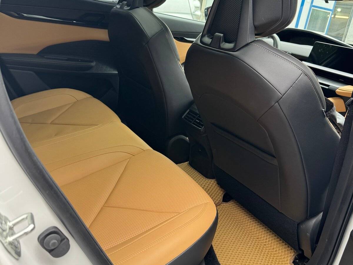 Changan UNI-V б/у, 2023, Роботизированная. Фото: #14