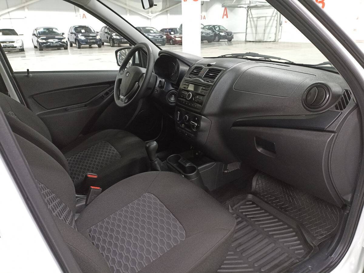 Lada (ВАЗ) Granta б/у, 2024, Механическая. Фото: #10