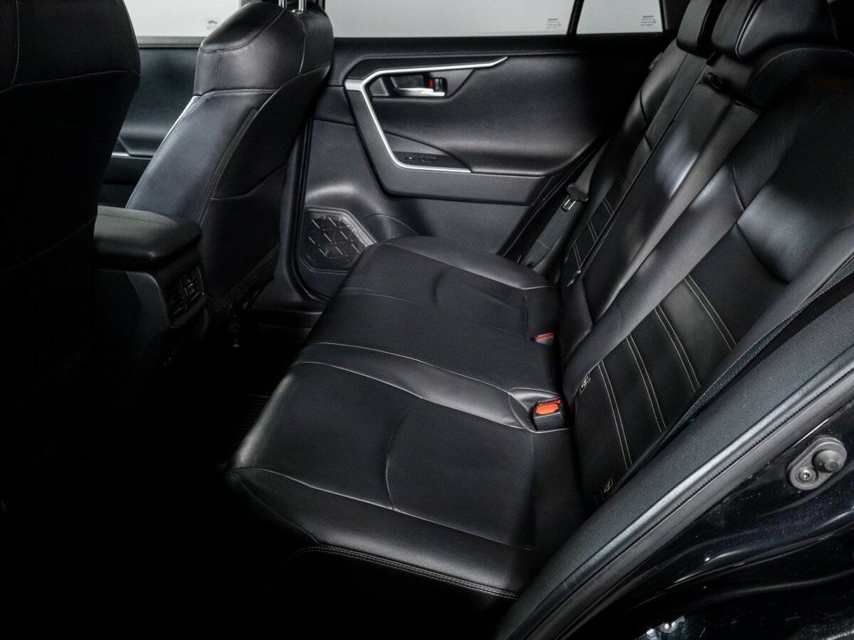 Toyota RAV4 б/у, 2019, Автоматическая. Фото: #9