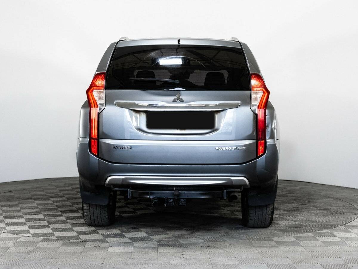 Mitsubishi Pajero Sport б/у, 2017, Автоматическая. Фото: #5