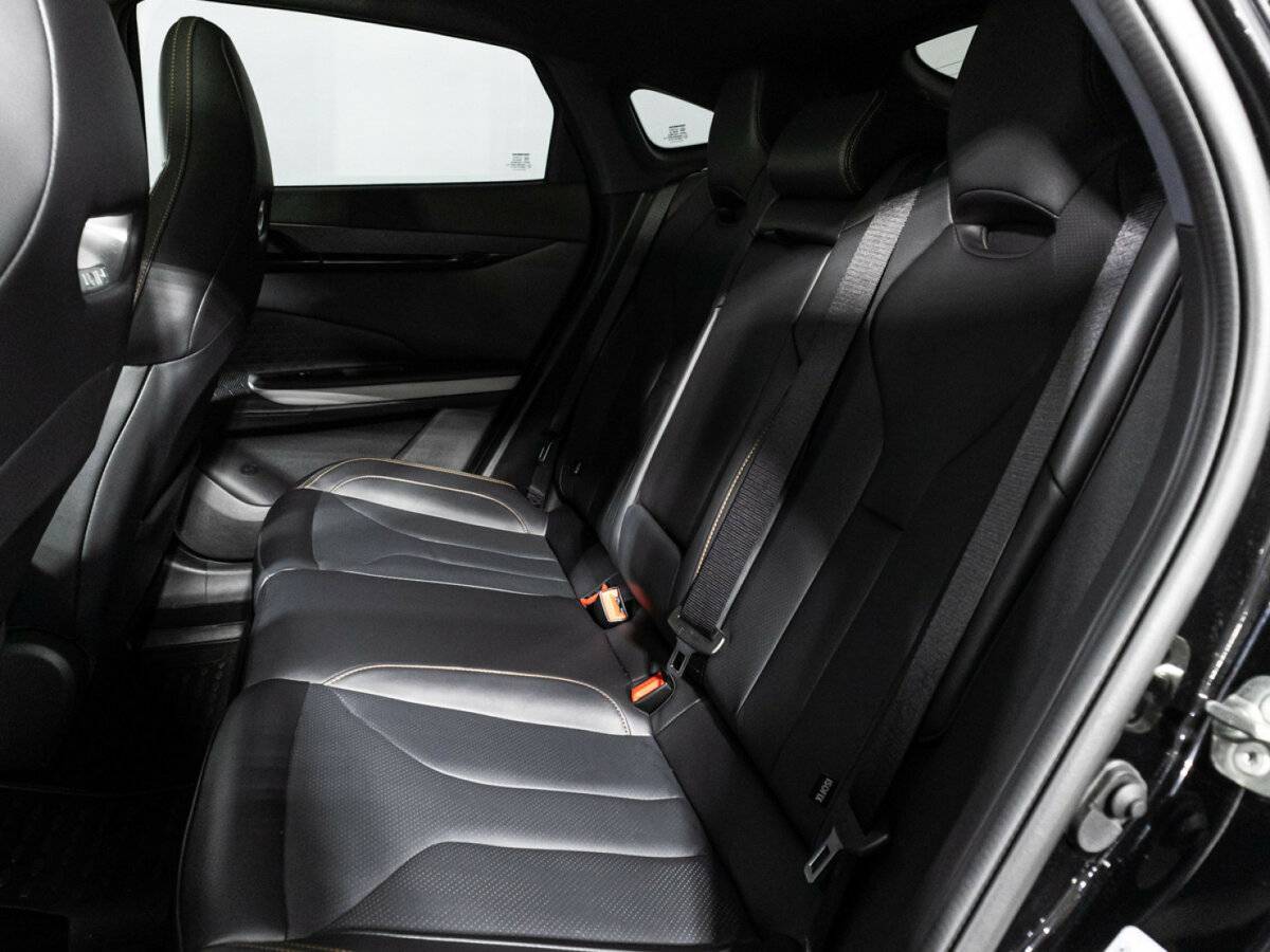 Changan UNI-V б/у, 2023, Роботизированная. Фото: #9