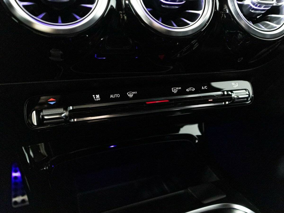 Mercedes-Benz A-Класс б/у, 2018, Роботизированная. Фото: #15