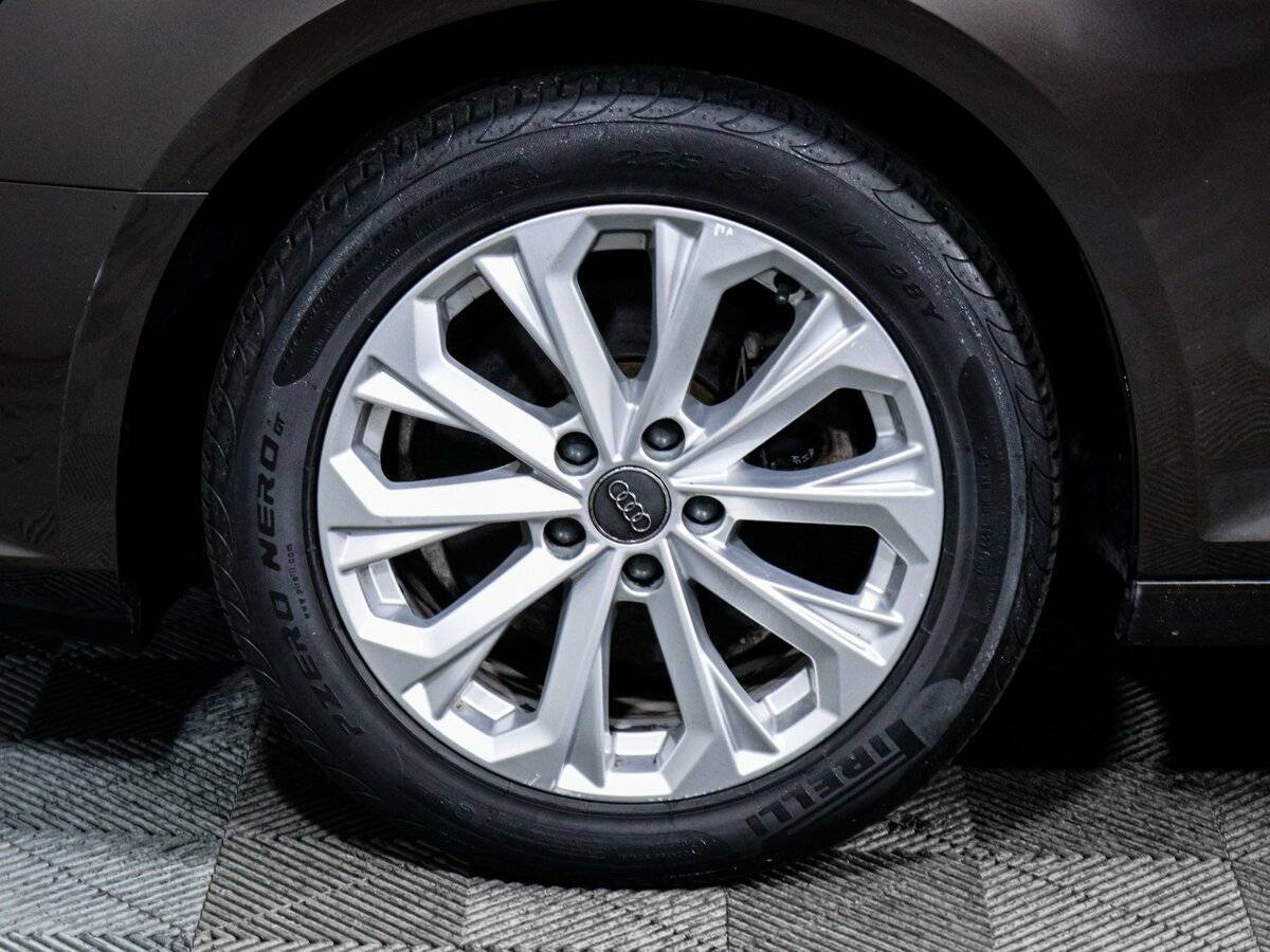 Audi A4 б/у, 2015, Роботизированная. Фото: #13