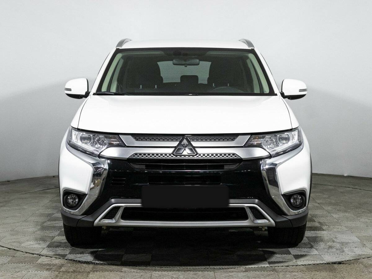 Mitsubishi Outlander б/у, 2021, Вариатор. Фото: #1