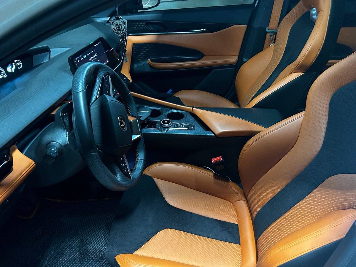 Changan UNI-V б/у, 2023, Роботизированная. Фото: #6