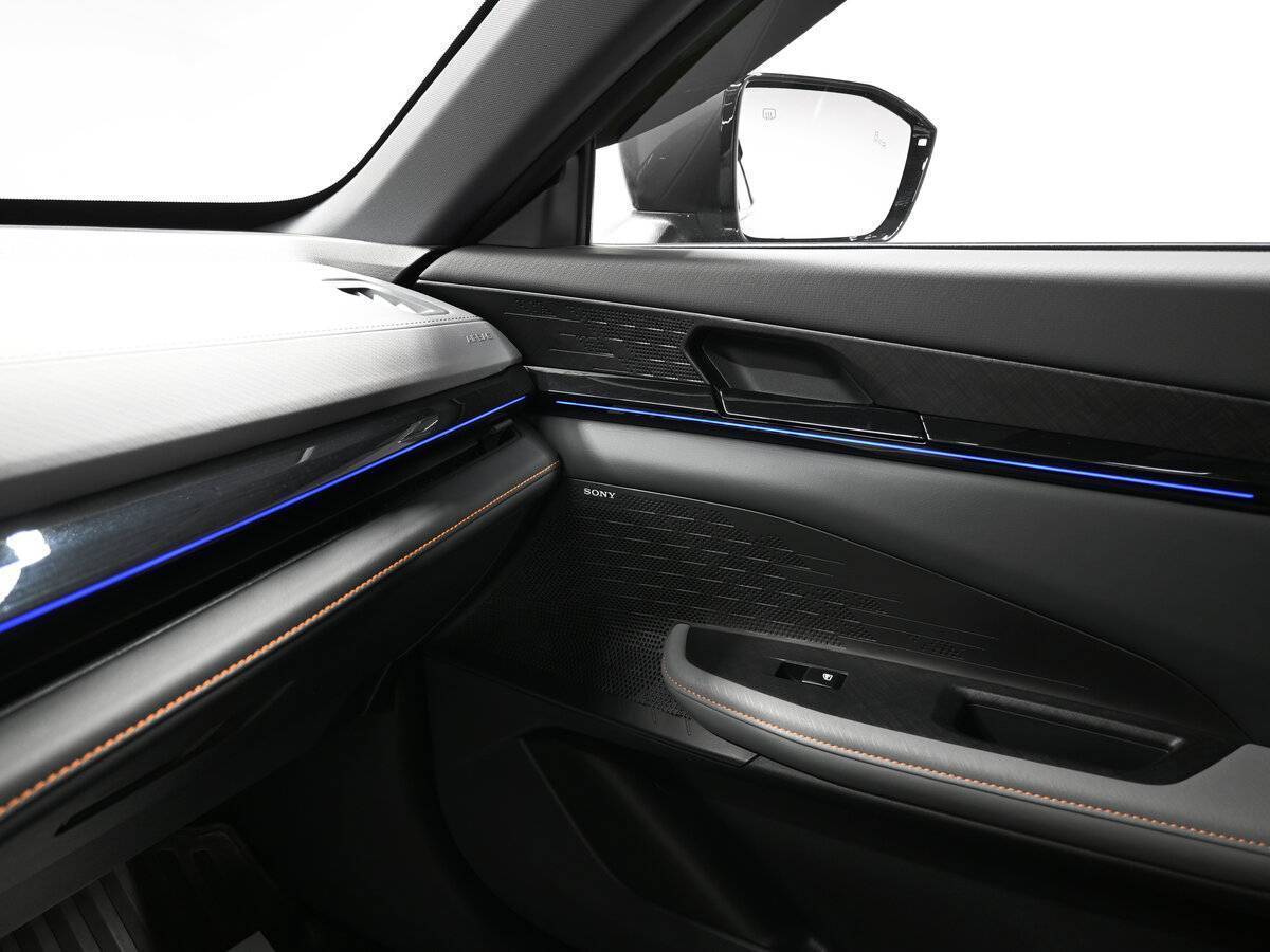 Changan UNI-V б/у, 2023, Роботизированная. Фото: #23