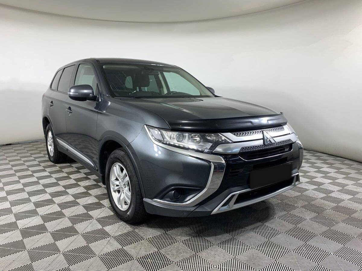 Mitsubishi Outlander б/у, 2019, Вариатор. Фото: #2