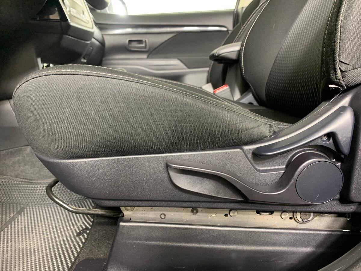 Mitsubishi Outlander б/у, 2019, Вариатор. Фото: #15