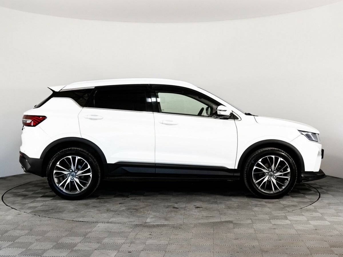 Geely Coolray б/у, 2023, Роботизированная. Фото: #3