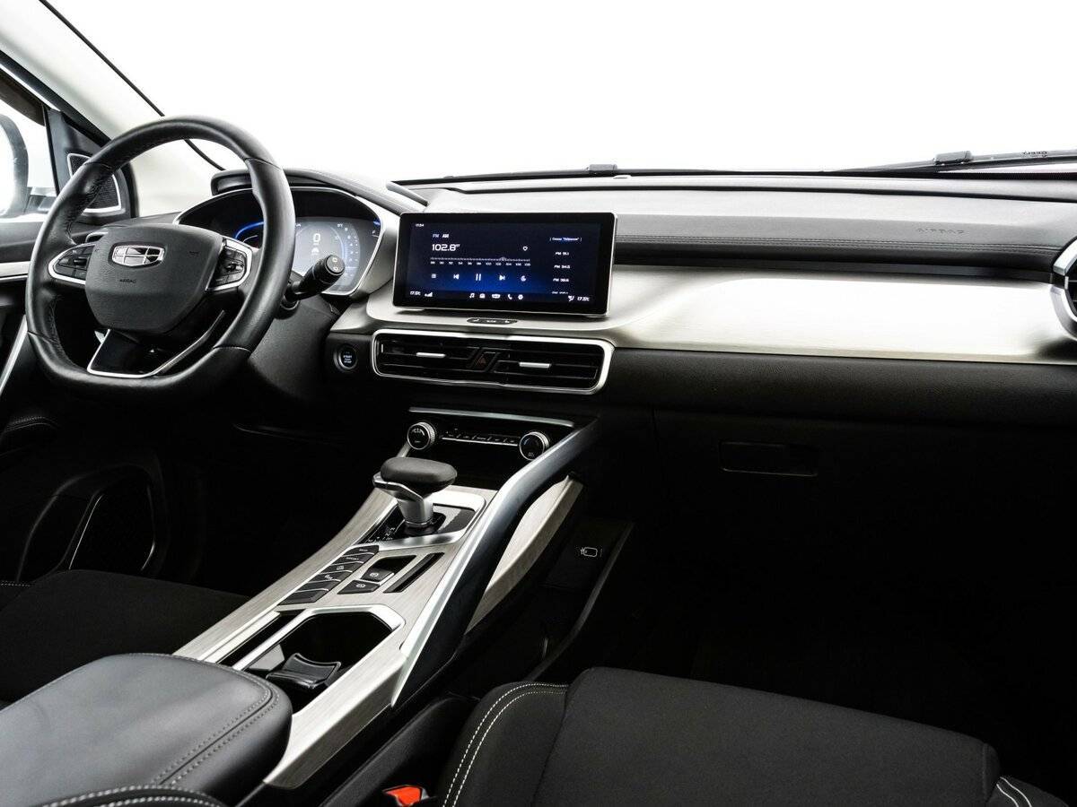 Geely Coolray б/у, 2023, Роботизированная. Фото: #8