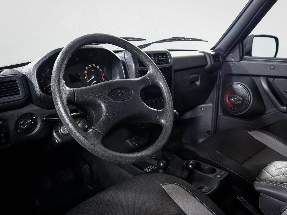 Лада (ВАЗ) Нива Лэдженд б/у, 2024, Механическая. Фото: #13