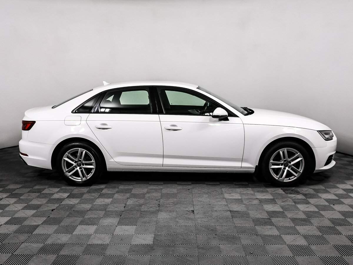 Audi A4 б/у, 2018, Роботизированная. Фото: #3