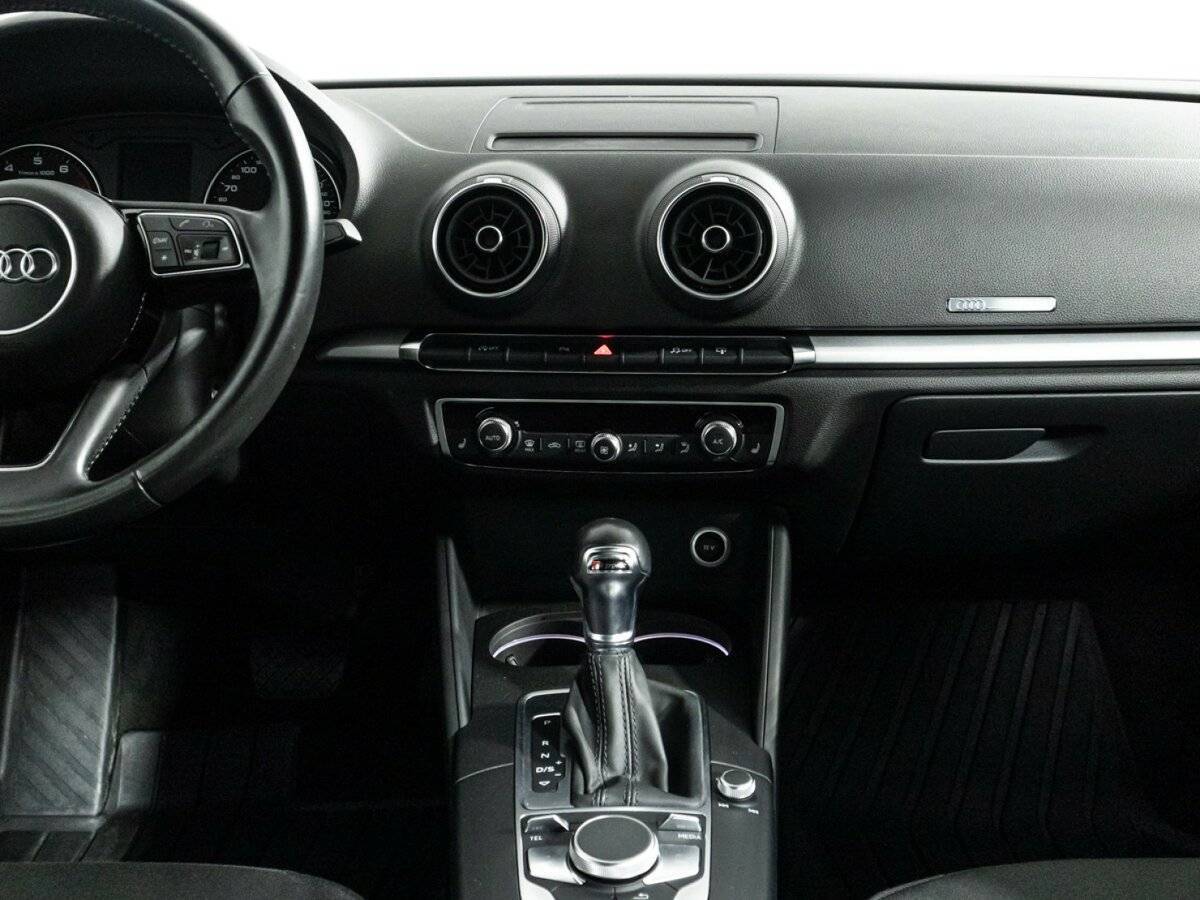 Audi A3 б/у, 2017, Роботизированная. Фото: #13