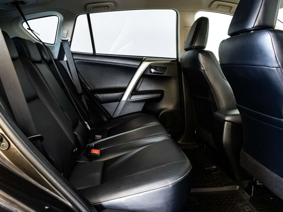 Toyota RAV4 б/у, 2015, Автоматическая. Фото: #15