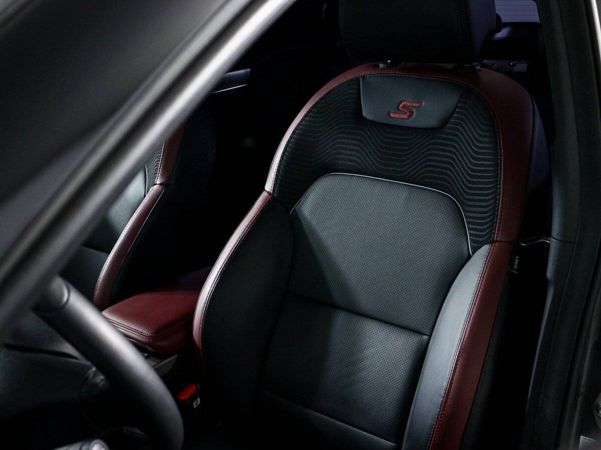 Geely Coolray б/у, 2024, Роботизированная. Фото: #21