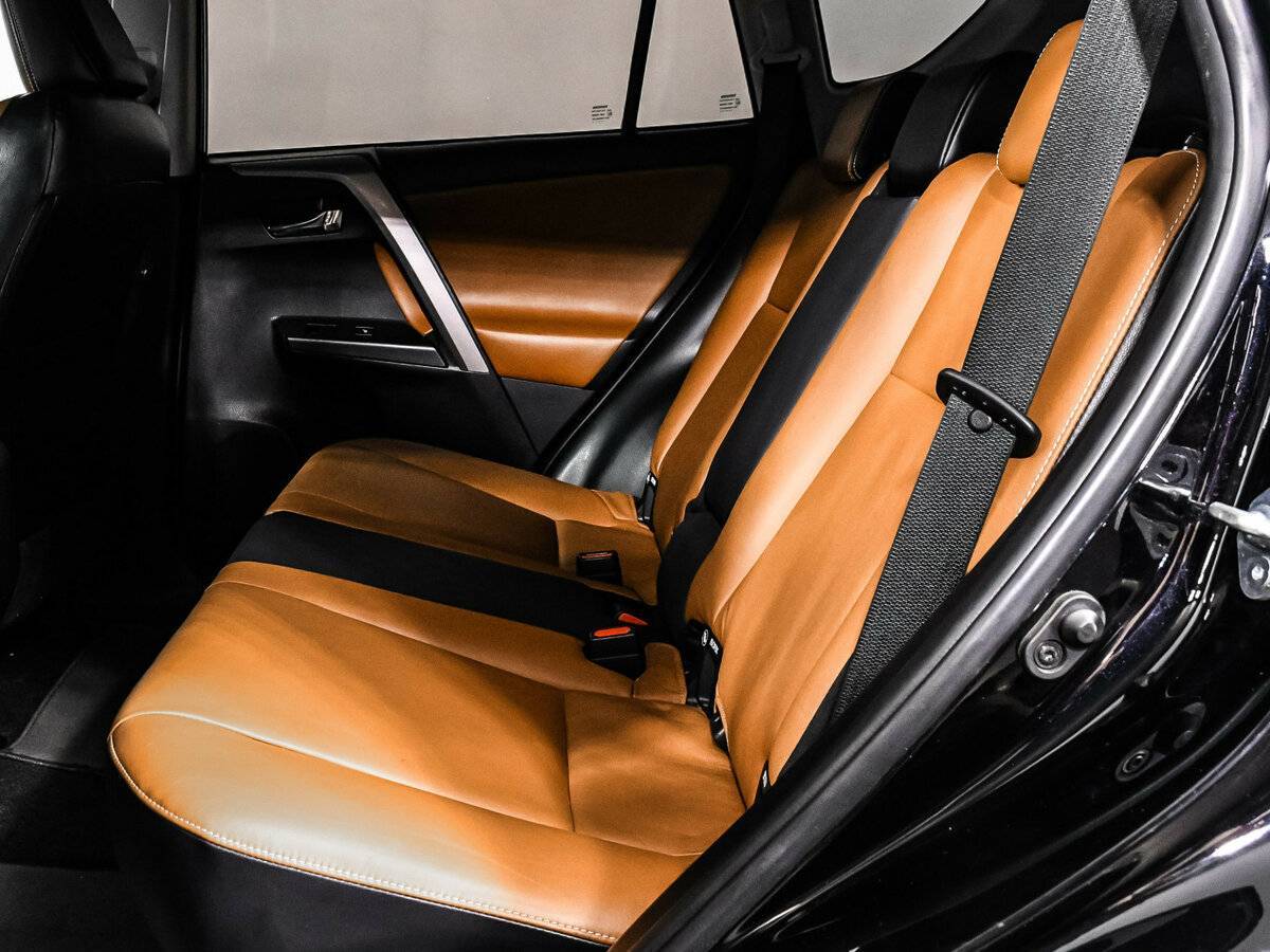 Toyota RAV4 б/у, 2017, Автоматическая. Фото: #12