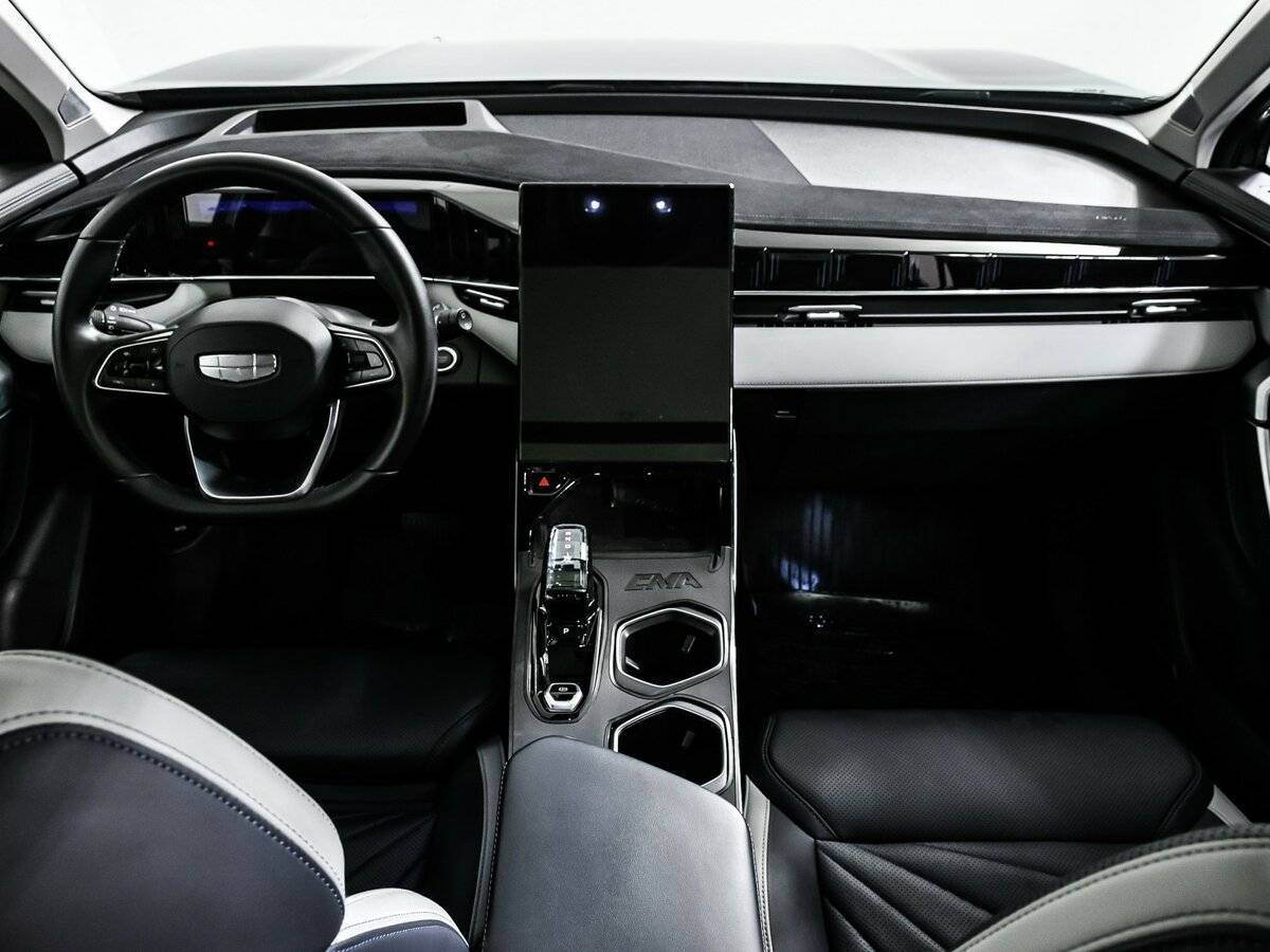 Geely Atlas б/у, 2023, Роботизированная. Фото: #10