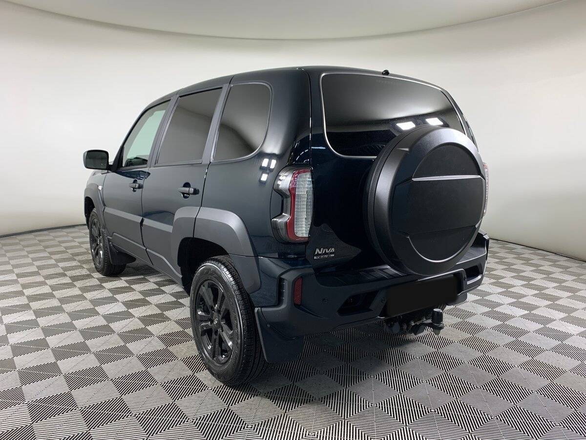 Lada (ВАЗ) Niva б/у, 2024, Механическая. Фото: #6