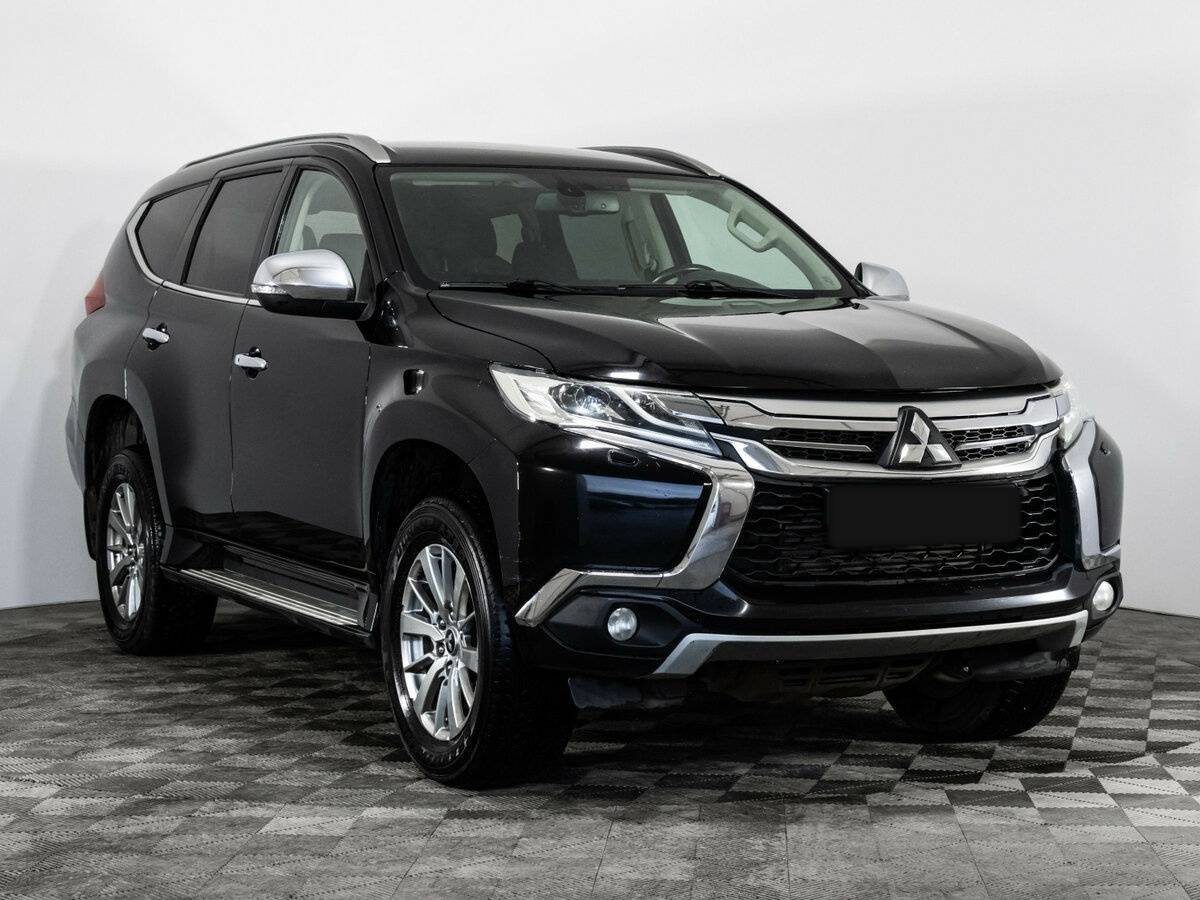 Mitsubishi Pajero Sport б/у, 2018, Автоматическая. Фото: #2