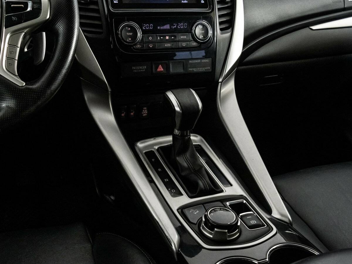 Mitsubishi Pajero Sport б/у, 2018, Автоматическая. Фото: #13
