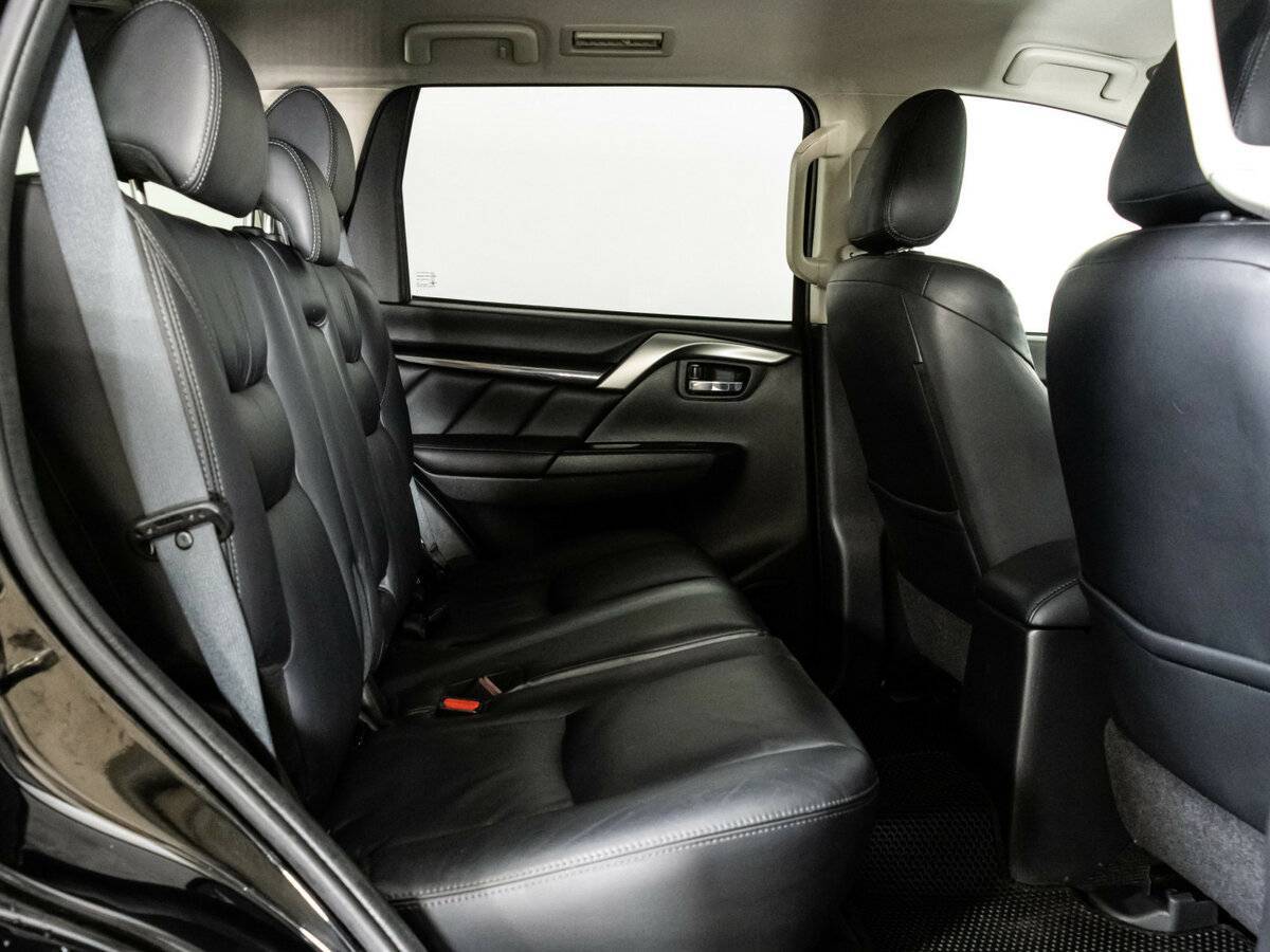 Mitsubishi Pajero Sport б/у, 2018, Автоматическая. Фото: #18