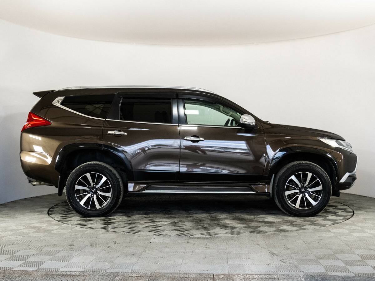 Mitsubishi Pajero Sport б/у, 2019, Автоматическая. Фото: #4