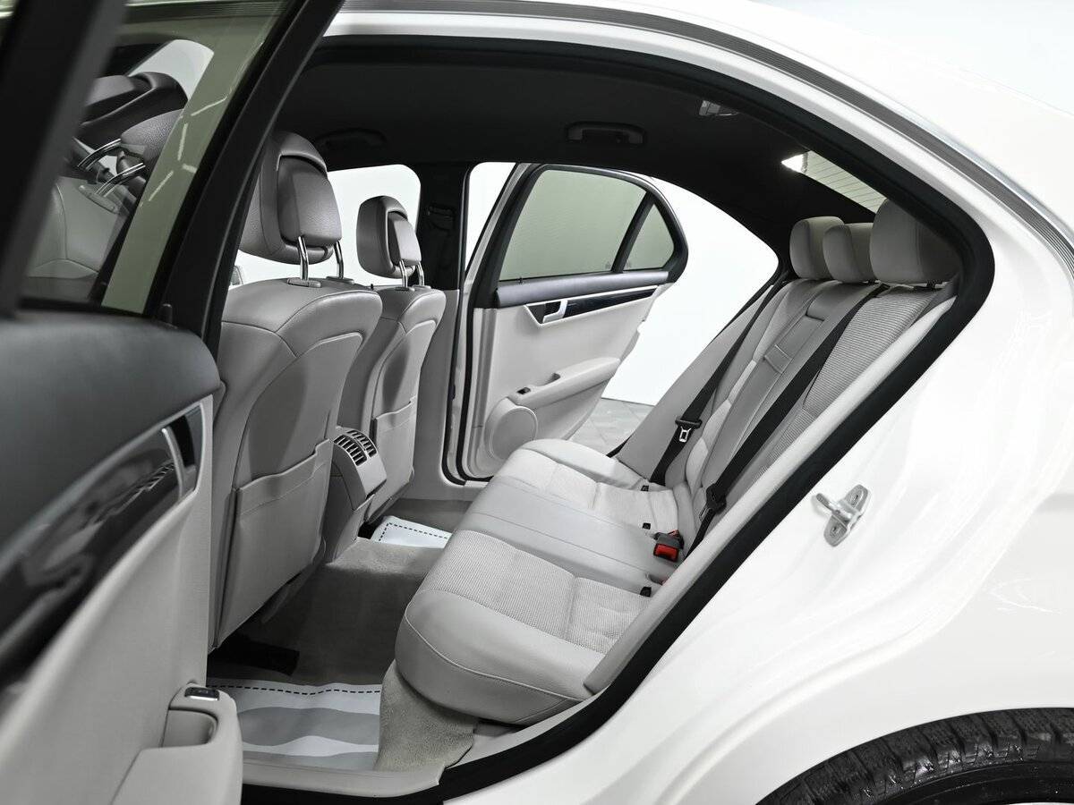 Mercedes-Benz C-Класс б/у, 2012, Автоматическая. Фото: #12