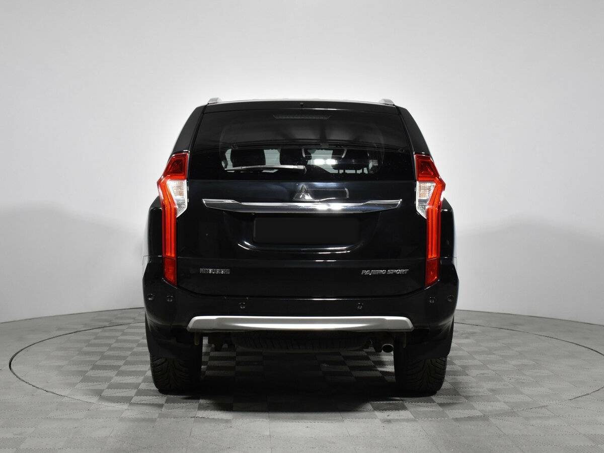 Mitsubishi Pajero Sport б/у, 2017, Автоматическая. Фото: #5