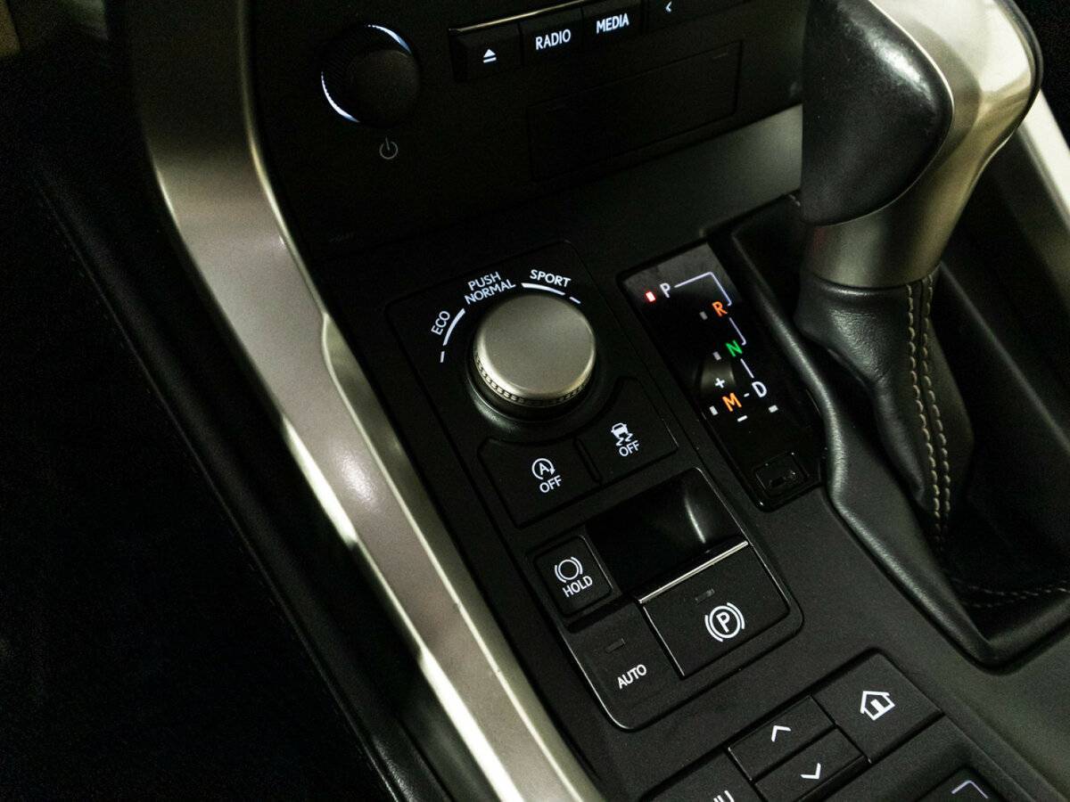 Lexus NX б/у, 2015, Вариатор. Фото: #22