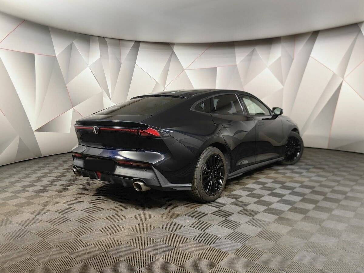 Changan UNI-V б/у, 2022, Роботизированная. Фото: #1