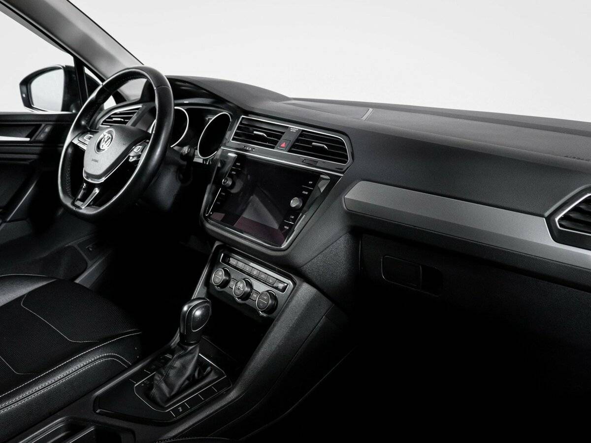 Volkswagen Tiguan б/у, 2020, Роботизированная. Фото: #8