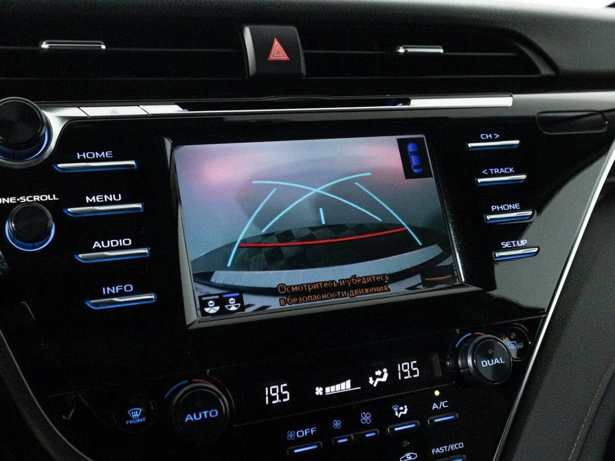 Toyota Camry б/у, 2019, Автоматическая. Фото: #17