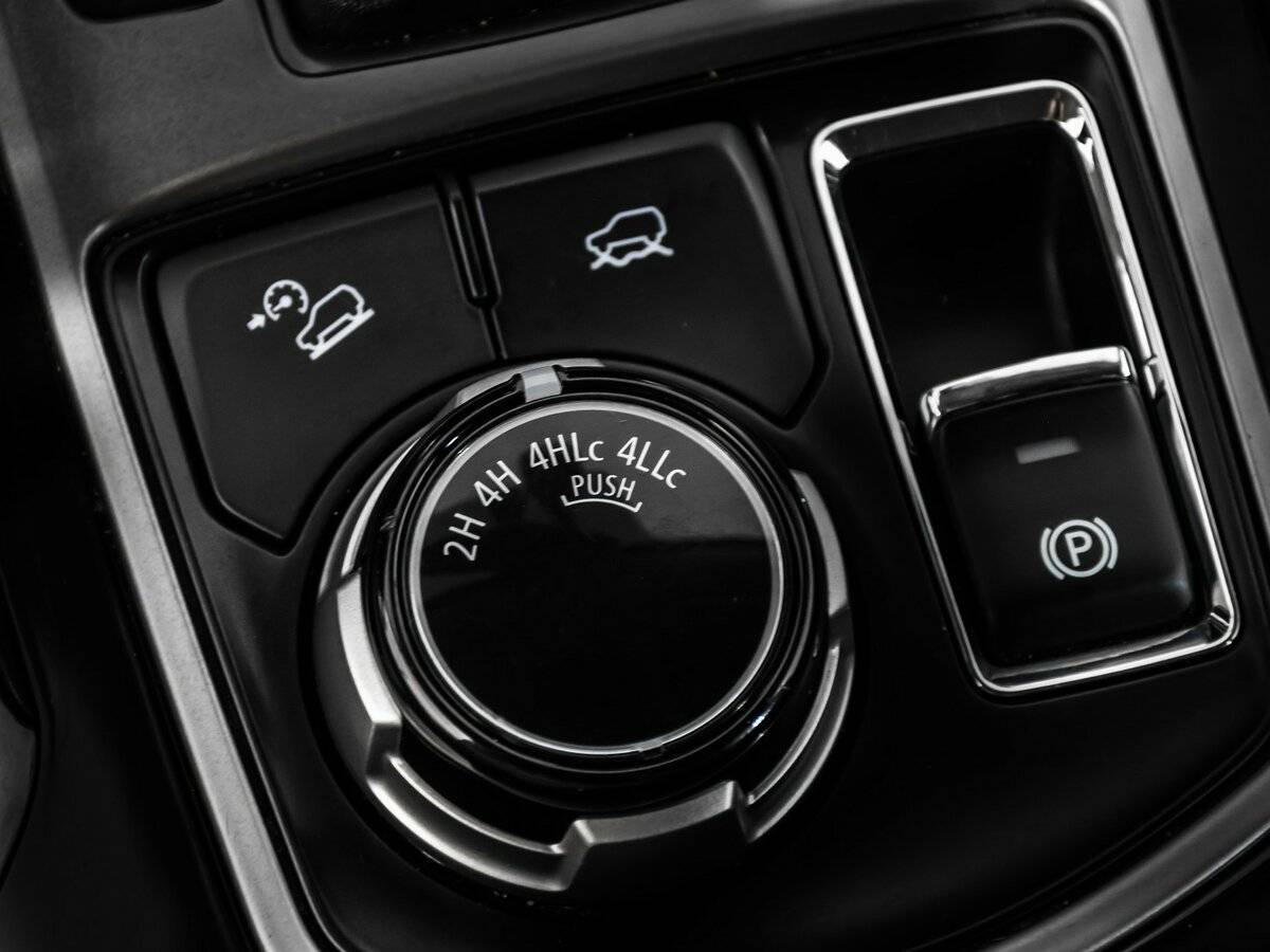 Mitsubishi Pajero Sport б/у, 2017, Автоматическая. Фото: #17