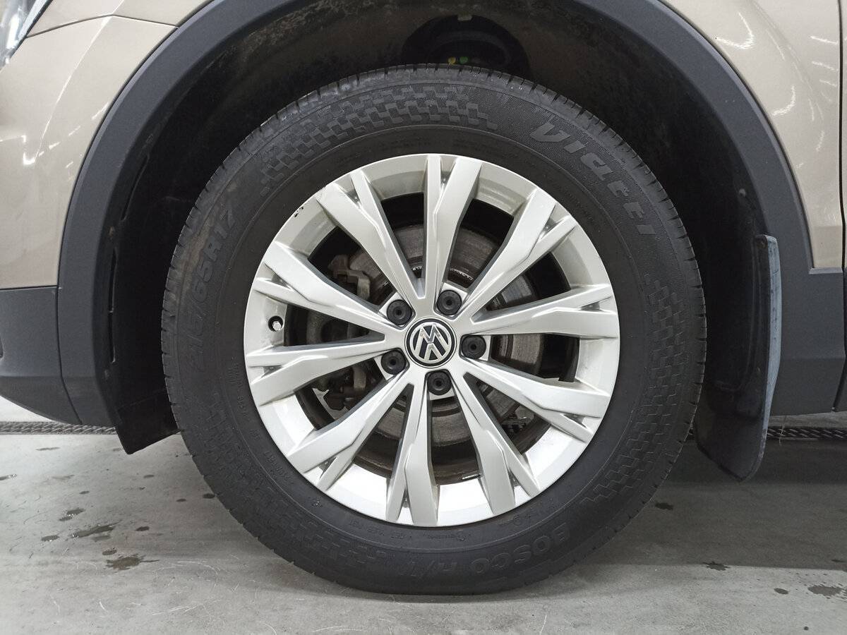 Volkswagen Tiguan б/у, 2017, Роботизированная. Фото: #17