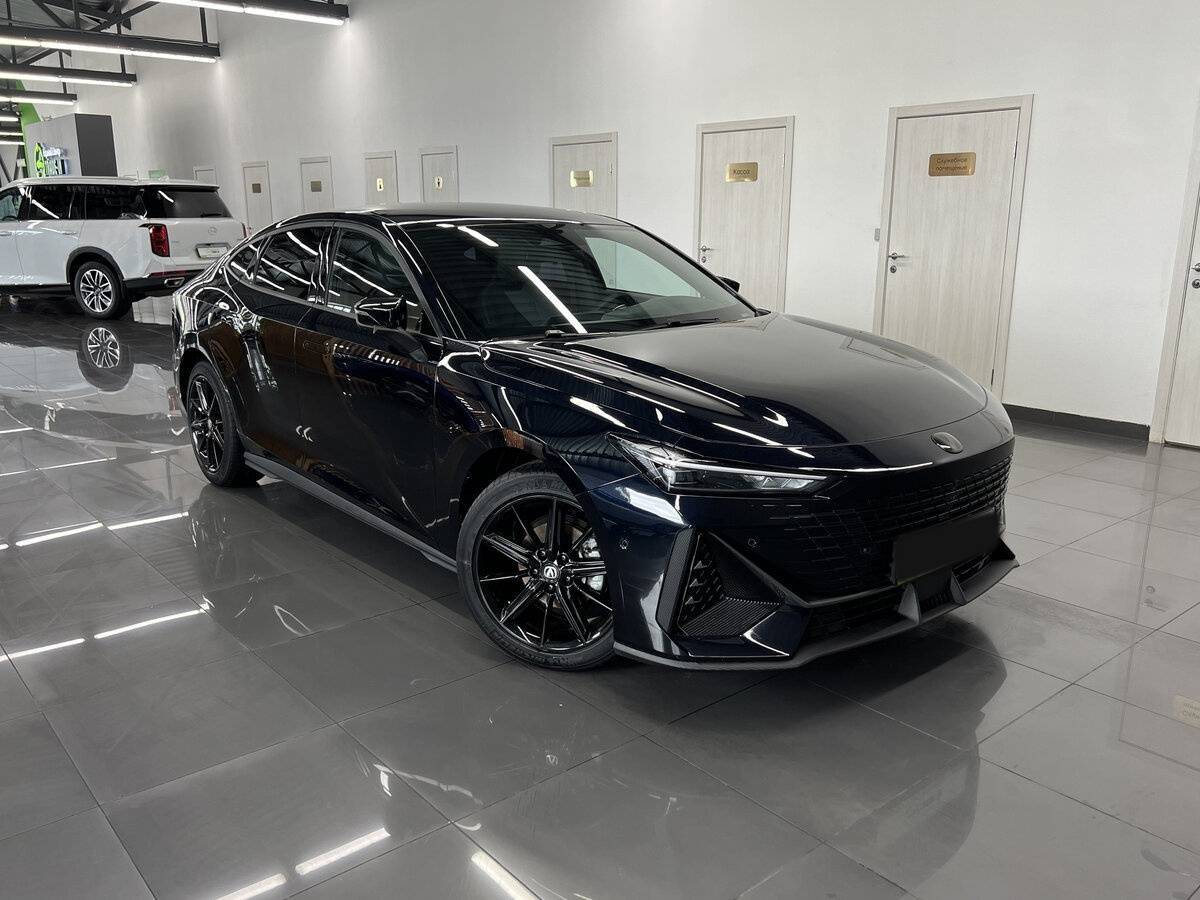 Changan UNI-V б/у, 2023, Роботизированная. Фото: #4