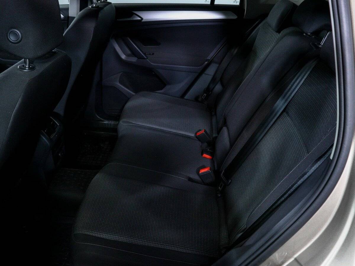 Volkswagen Tiguan б/у, 2017, Роботизированная. Фото: #9