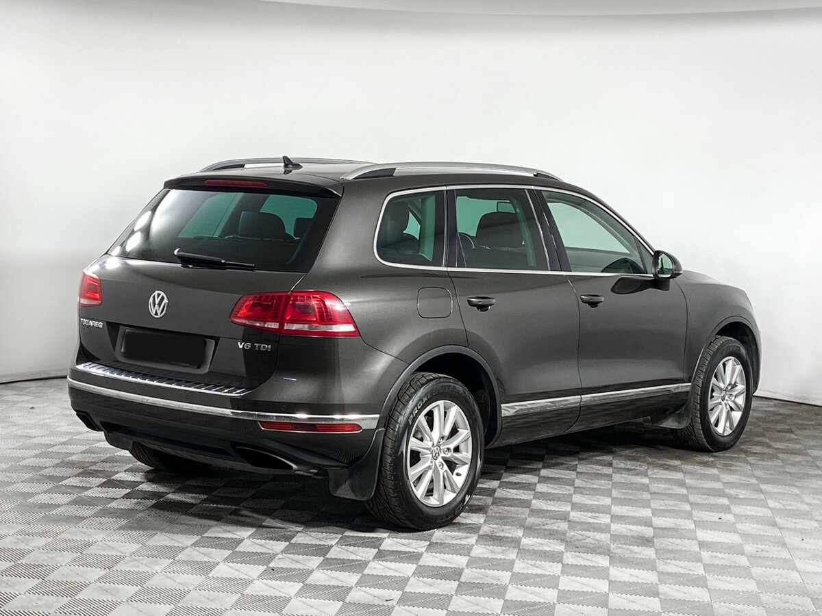 Volkswagen Touareg б/у, 2015, Автоматическая. Фото: #3