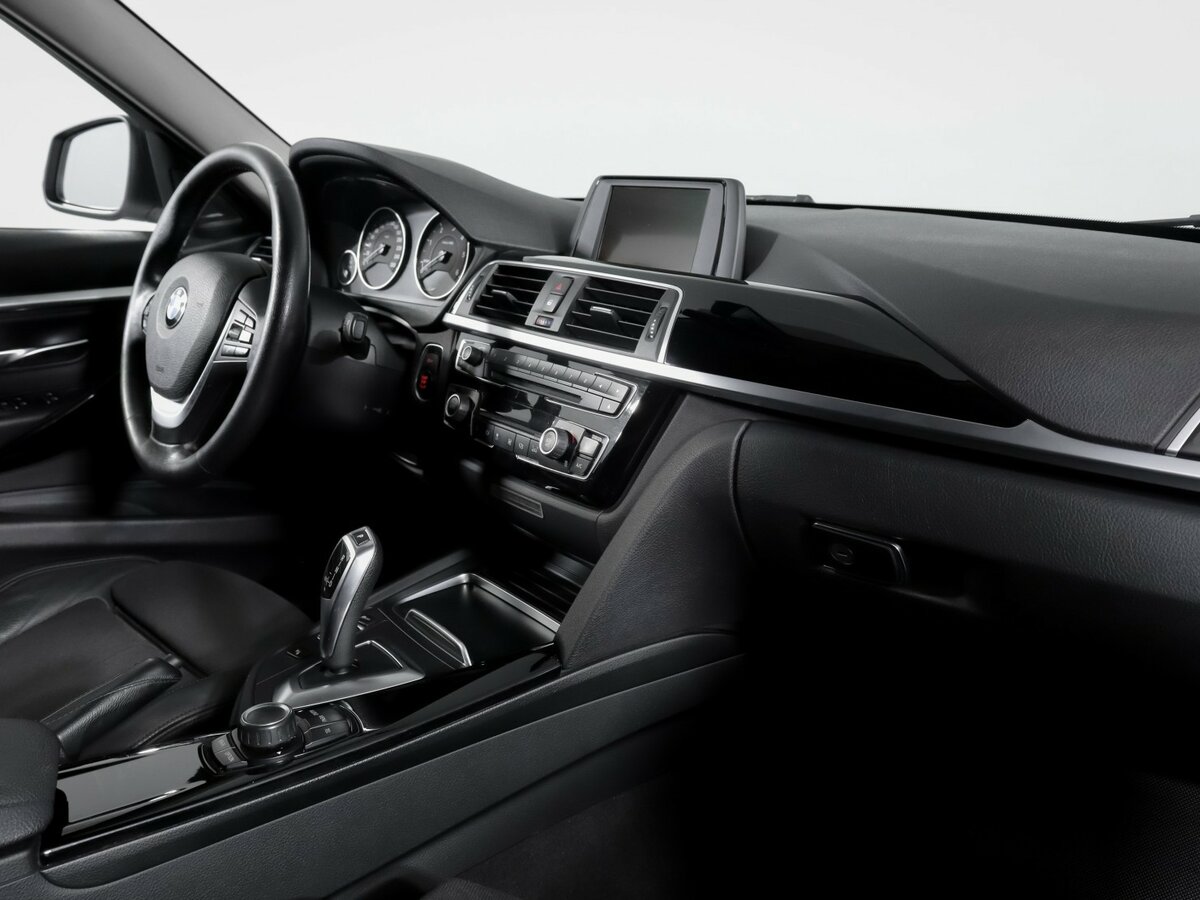 BMW 3 серии б/у, 2016, Автоматическая. Фото: #6