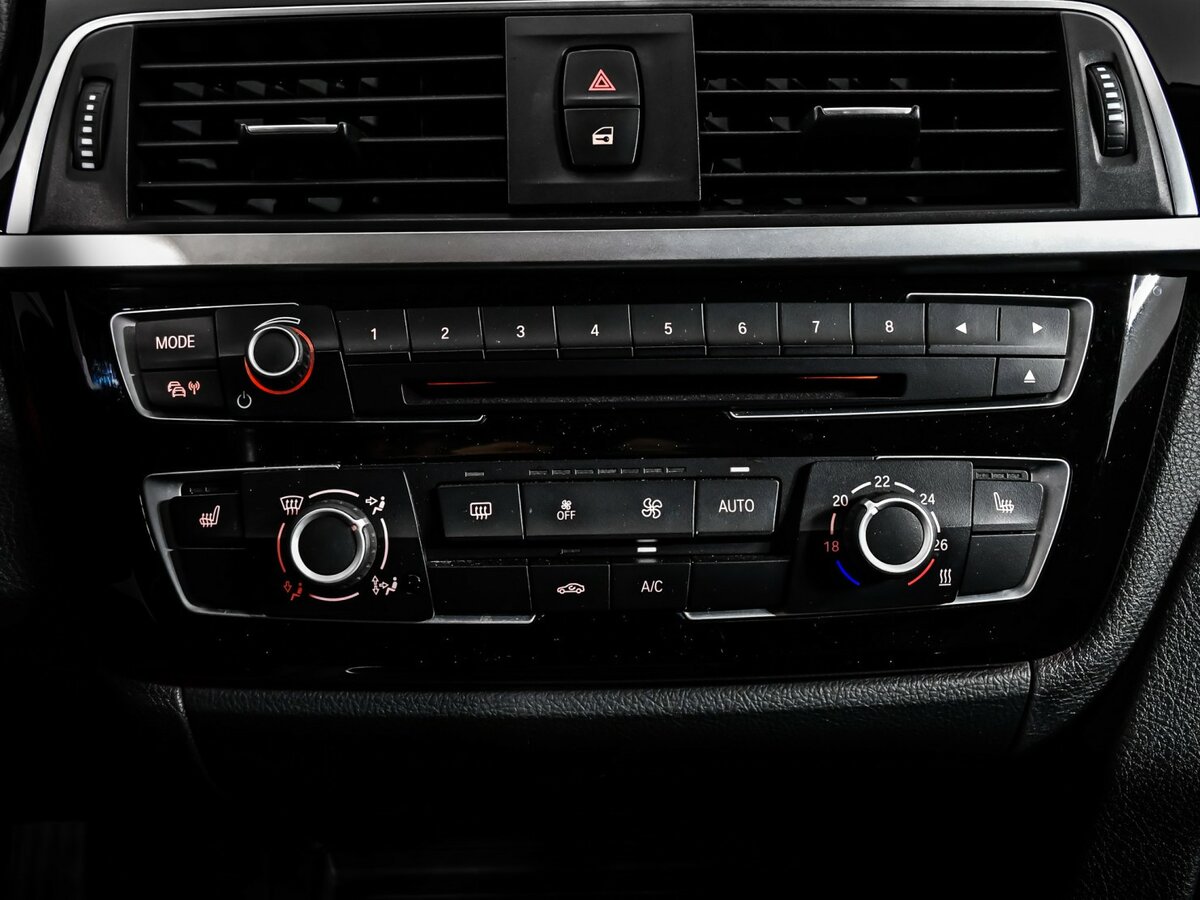 BMW 3 серии б/у, 2017, Автоматическая. Фото: #15