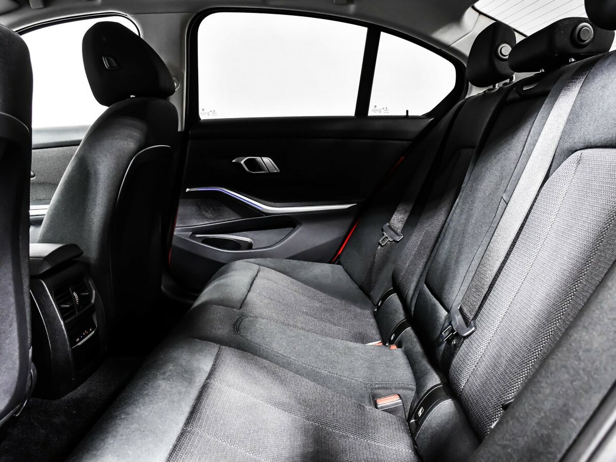 BMW 3 серии б/у, 2019, Автоматическая. Фото: #9