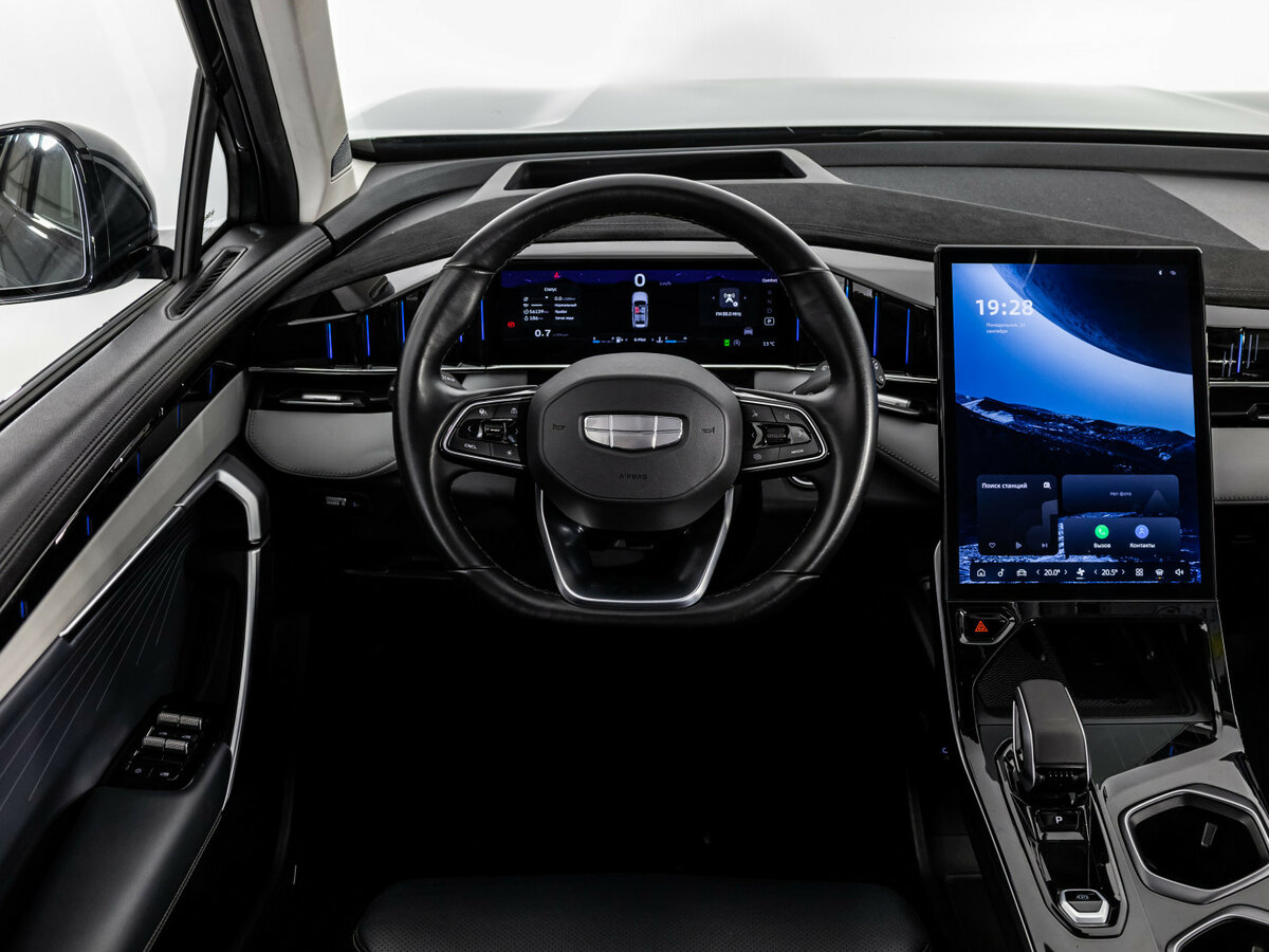 Джили Атлас б/у, 2023, Роботизированная. Фото: #9