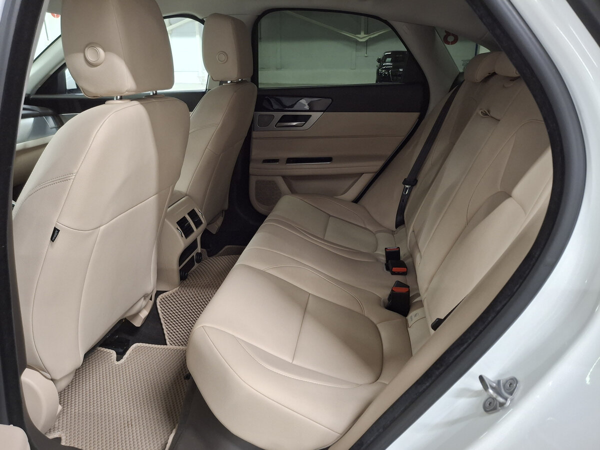 Jaguar XF б/у, 2016, Автоматическая. Фото: #11