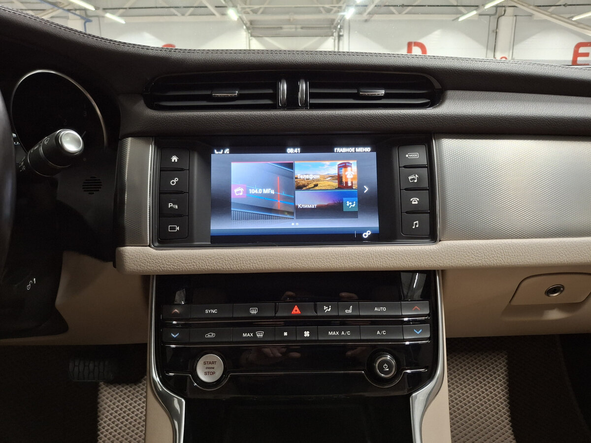 Jaguar XF б/у, 2016, Автоматическая. Фото: #14