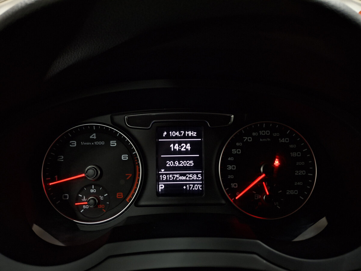 Audi Q3 б/у, 2016, Роботизированная. Фото: #12