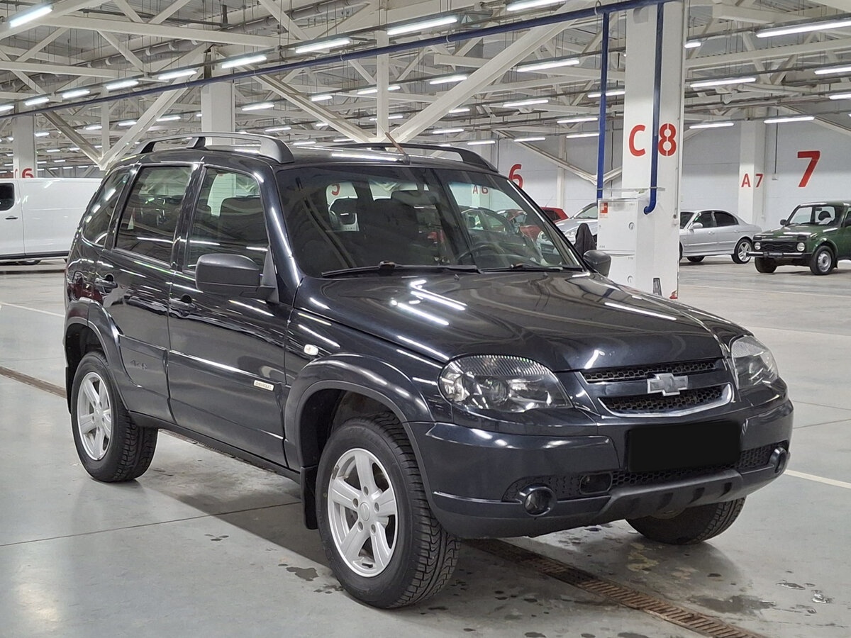 Chevrolet Niva б/у, 2017, Механическая. Фото: #2