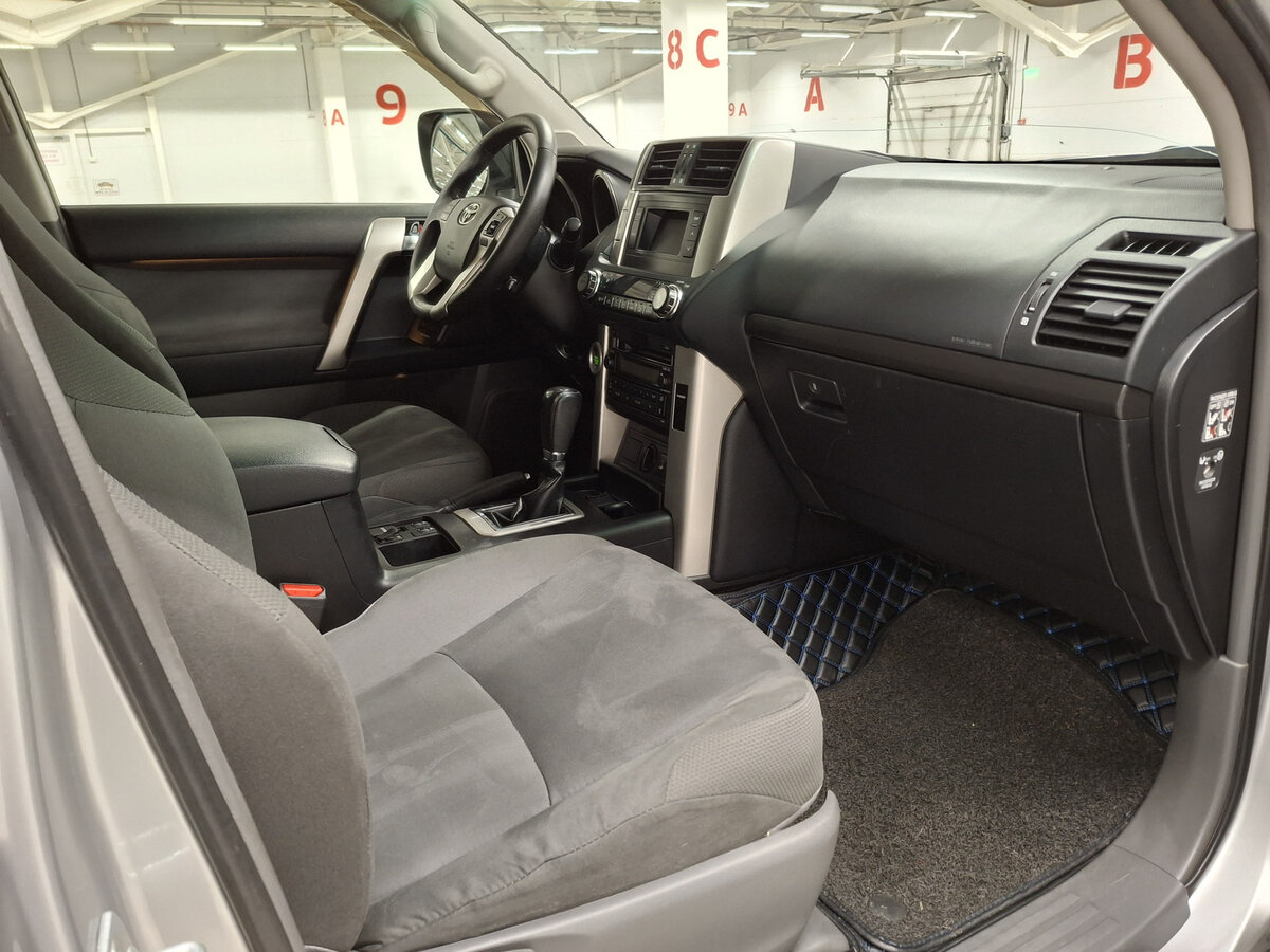 Toyota Land Cruiser Prado б/у, 2012, Автоматическая. Фото: #10